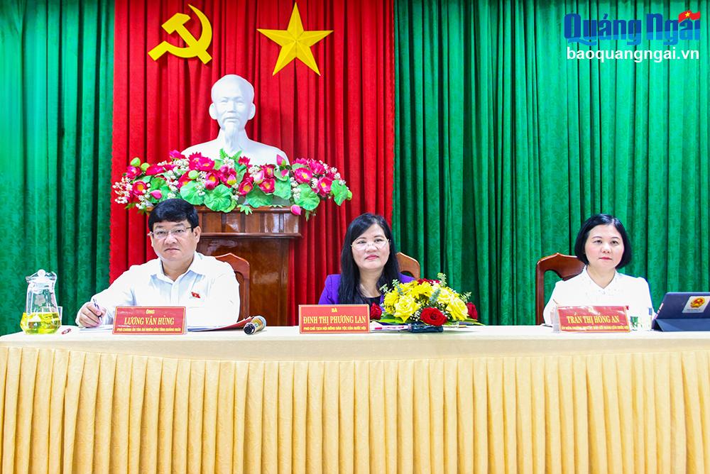 Đoàn đại biểu Quốc hội tỉnh tiếp xúc cử tri xã Tịnh Kỳ