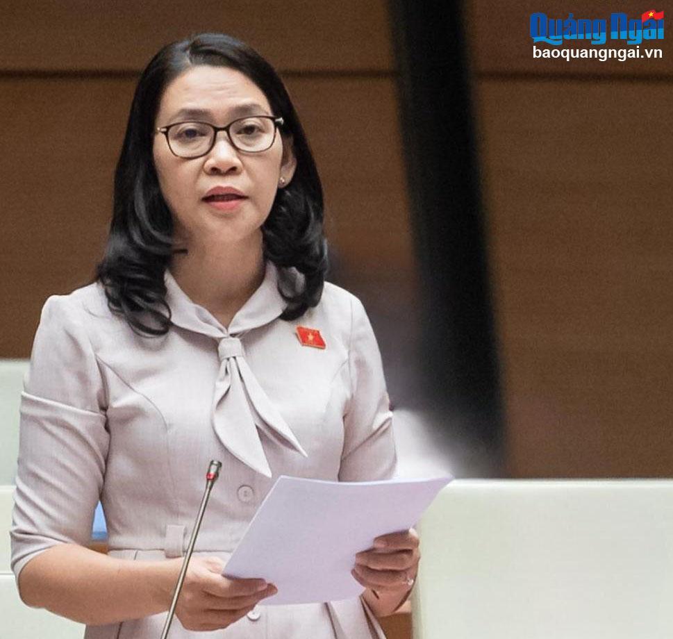 Đoàn đại biểu Quốc hội tỉnh thảo luận, góp ý dự thảo Luật Nhà ở (sửa đổi)