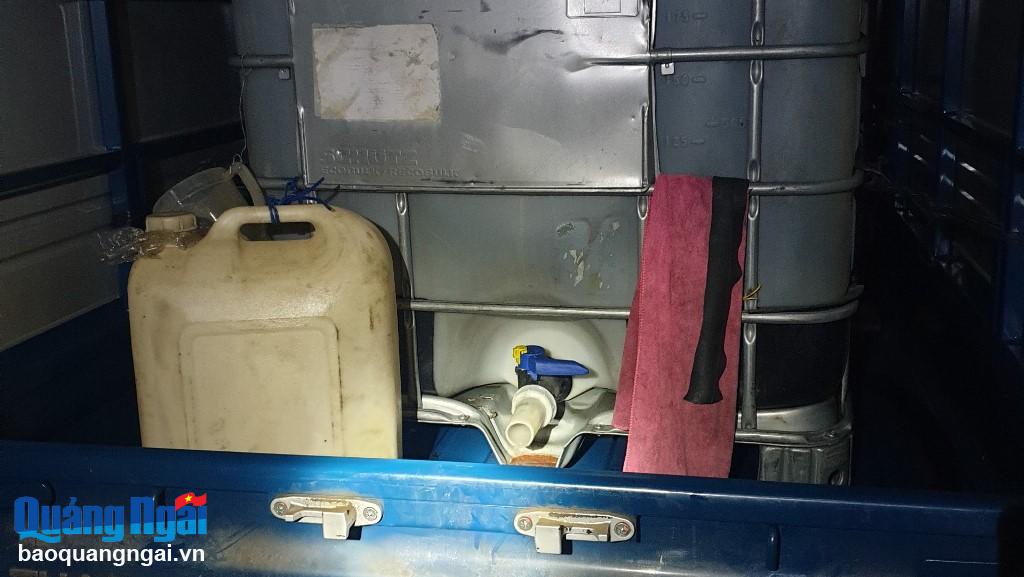 Tạm giữ 1.000 lít dầu D.O không có hóa đơn