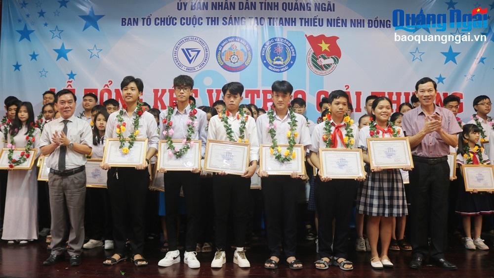 Trao giải Cuộc thi Sáng tạo thanh thiếu niên, nhi đồng