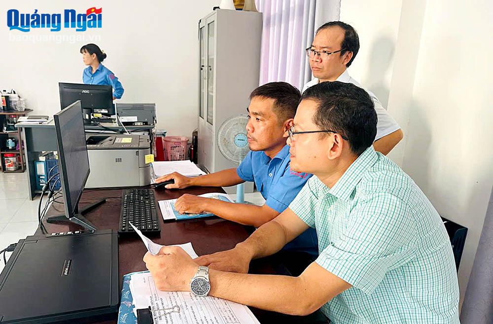 Góp sức gỡ “thẻ vàng” thủy sản