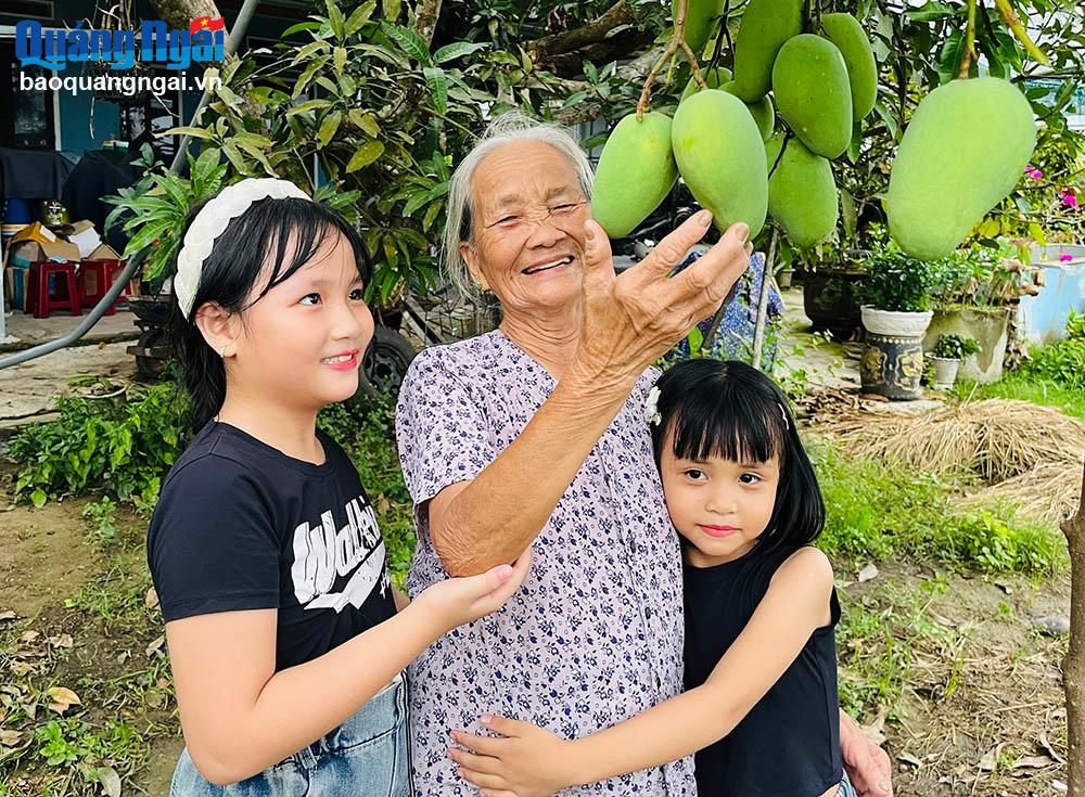 Niềm vui tuổi già