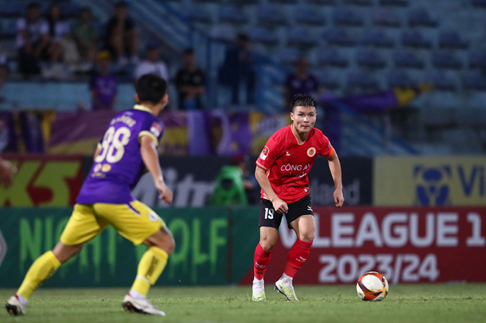 V-League 2024 - 2025: “Nóng” ở sân Hàng Đẫy