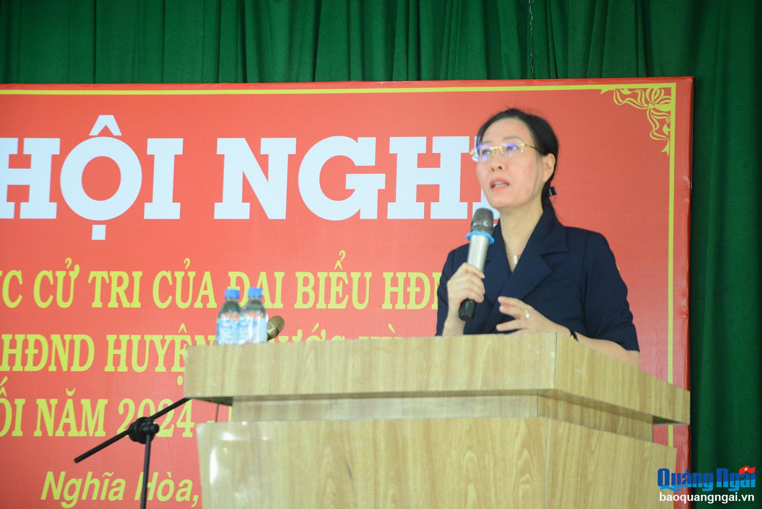 Bí thư Tỉnh ủy Bùi Thị Quỳnh Vân tiếp xúc cử tri xã Nghĩa Hòa