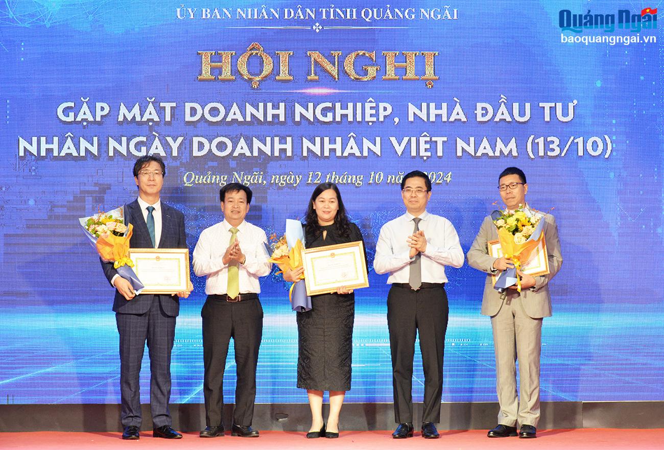 Gặp mặt doanh nghiệp, nhà đầu tư nhân ngày Doanh nhân Việt Nam
