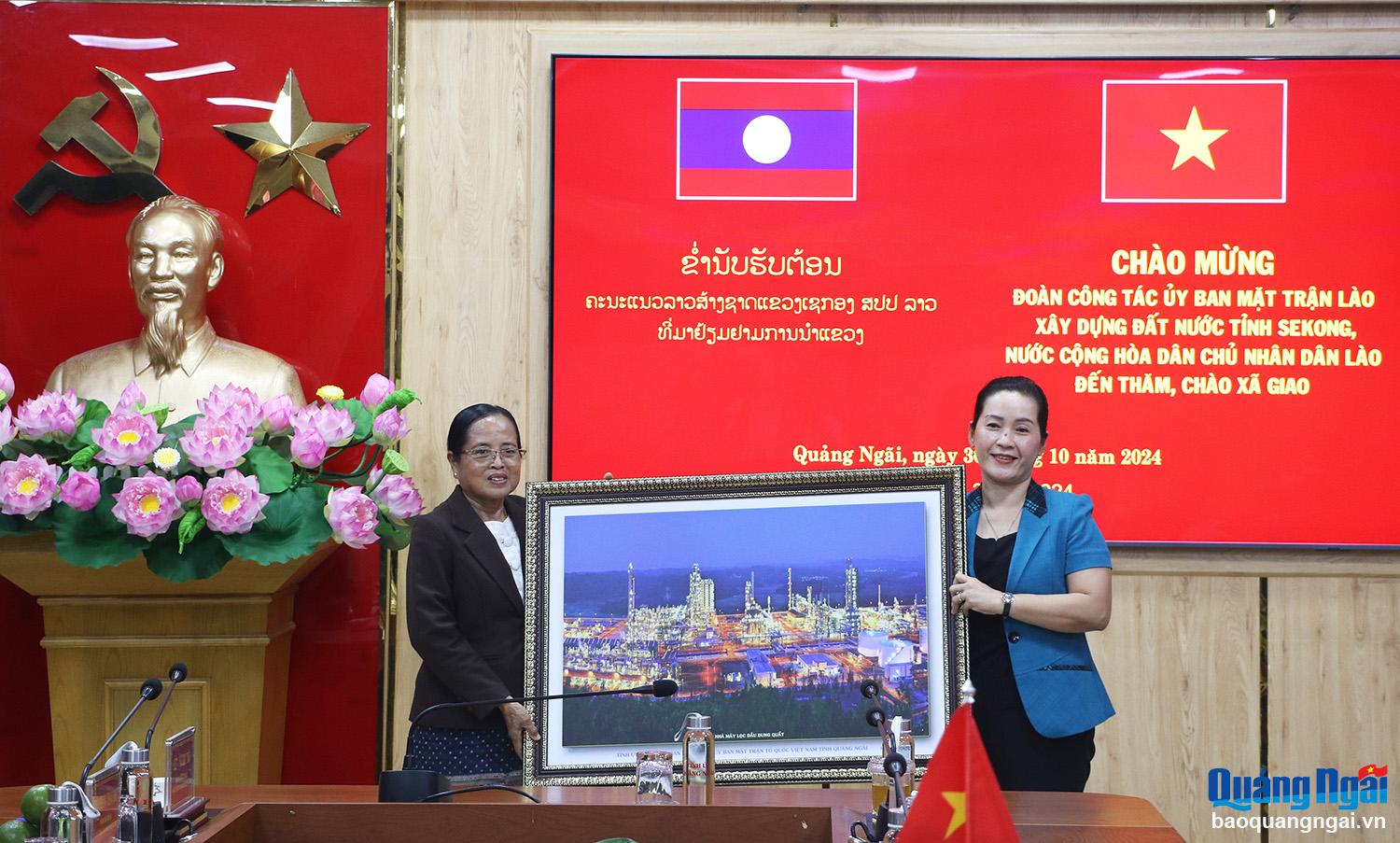 Thường trực Tỉnh ủy tiếp Đoàn công tác tỉnh Sekong (Lào)