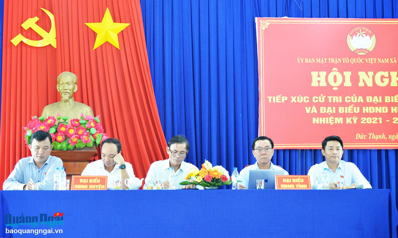 Phó Chủ tịch HĐND tỉnh Nguyễn Tấn Đức tiếp xúc cử tri xã Đức Thạnh