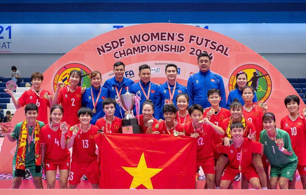 Tuyển futsal nữ Việt Nam lên hạng 11 thế giới