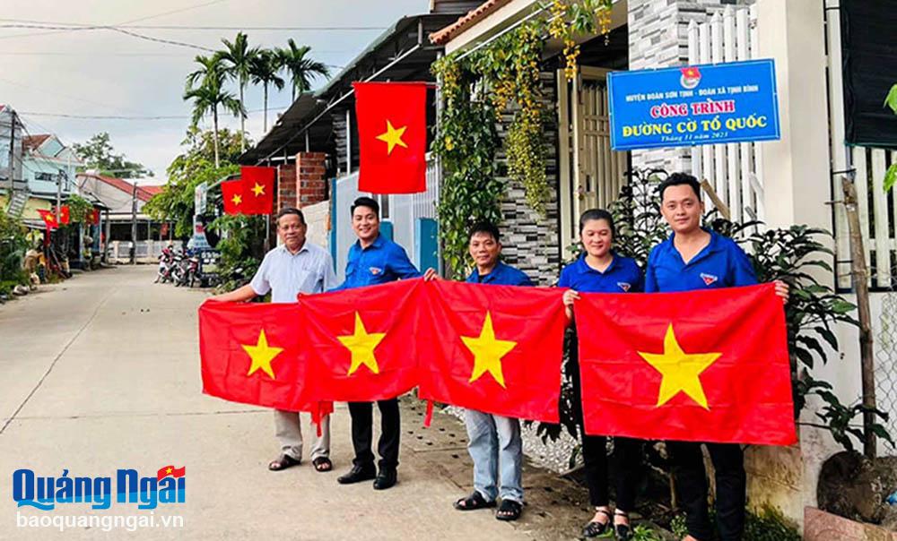 Tuổi trẻ tham gia bảo vệ nền tảng tư tưởng của Đảng 