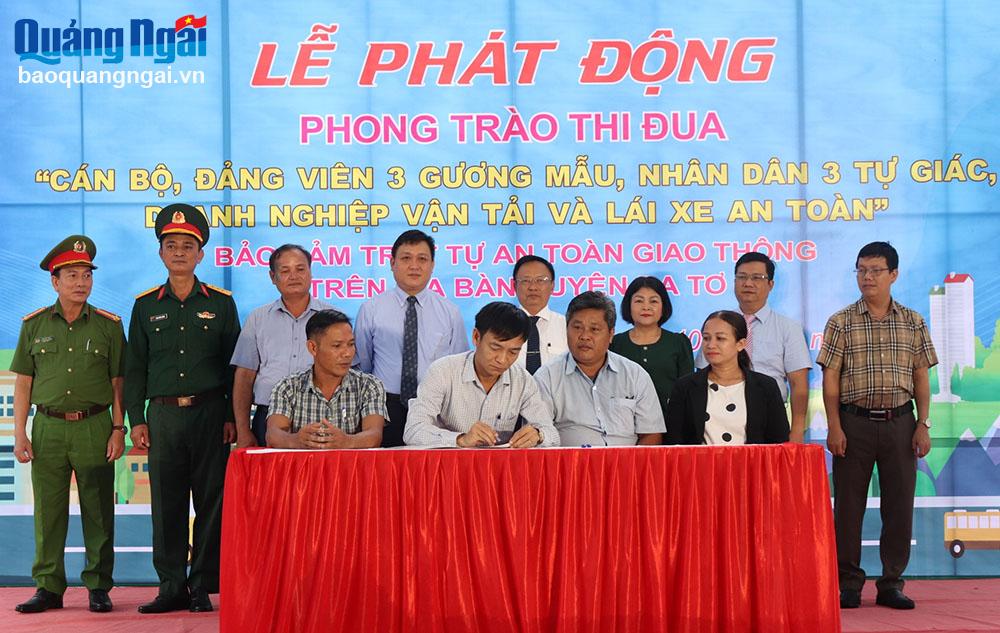 Ba Tơ: Phát động phong trào đảm bảo an toàn giao thông