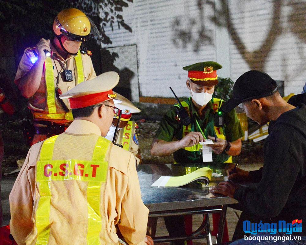 Kiên quyết xử lý vi phạm nồng độ cồn