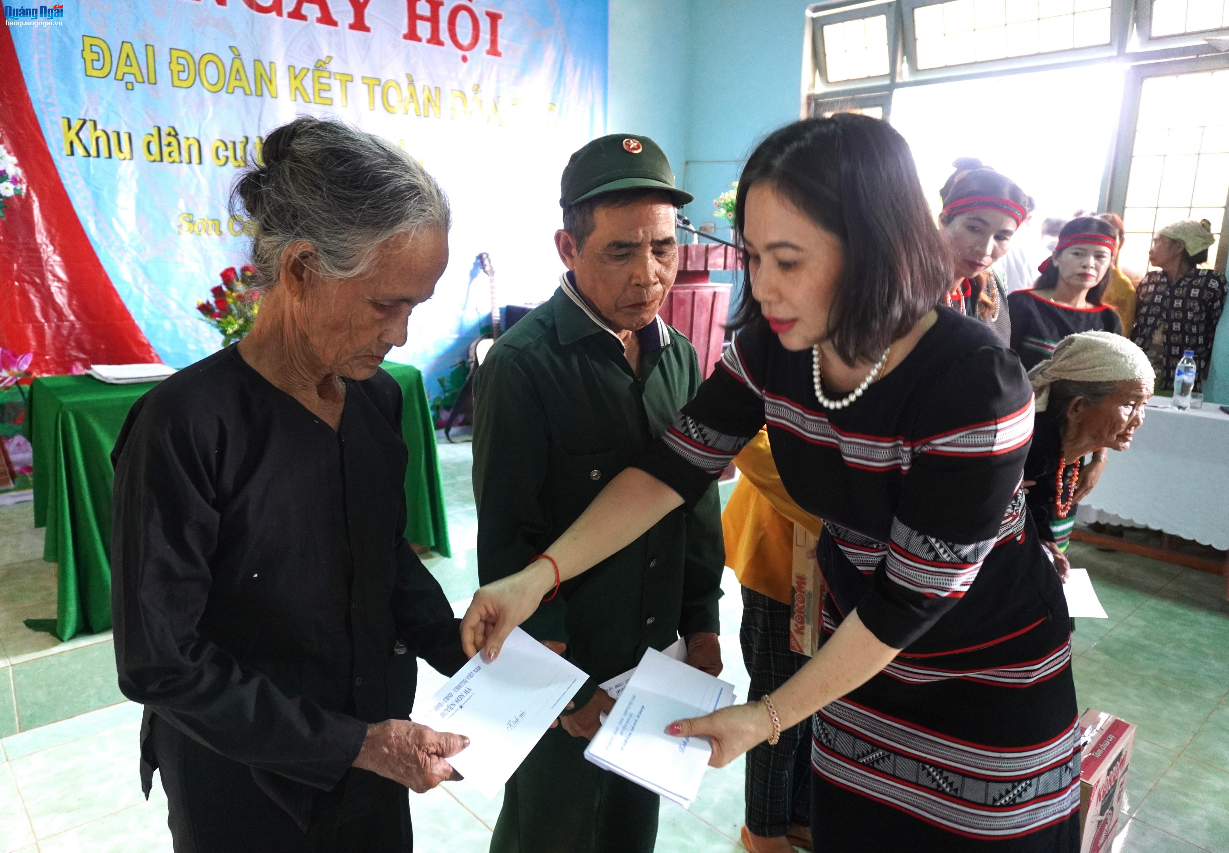 Ngày hội Đại đoàn kết toàn dân tộc tại Sơn Hà