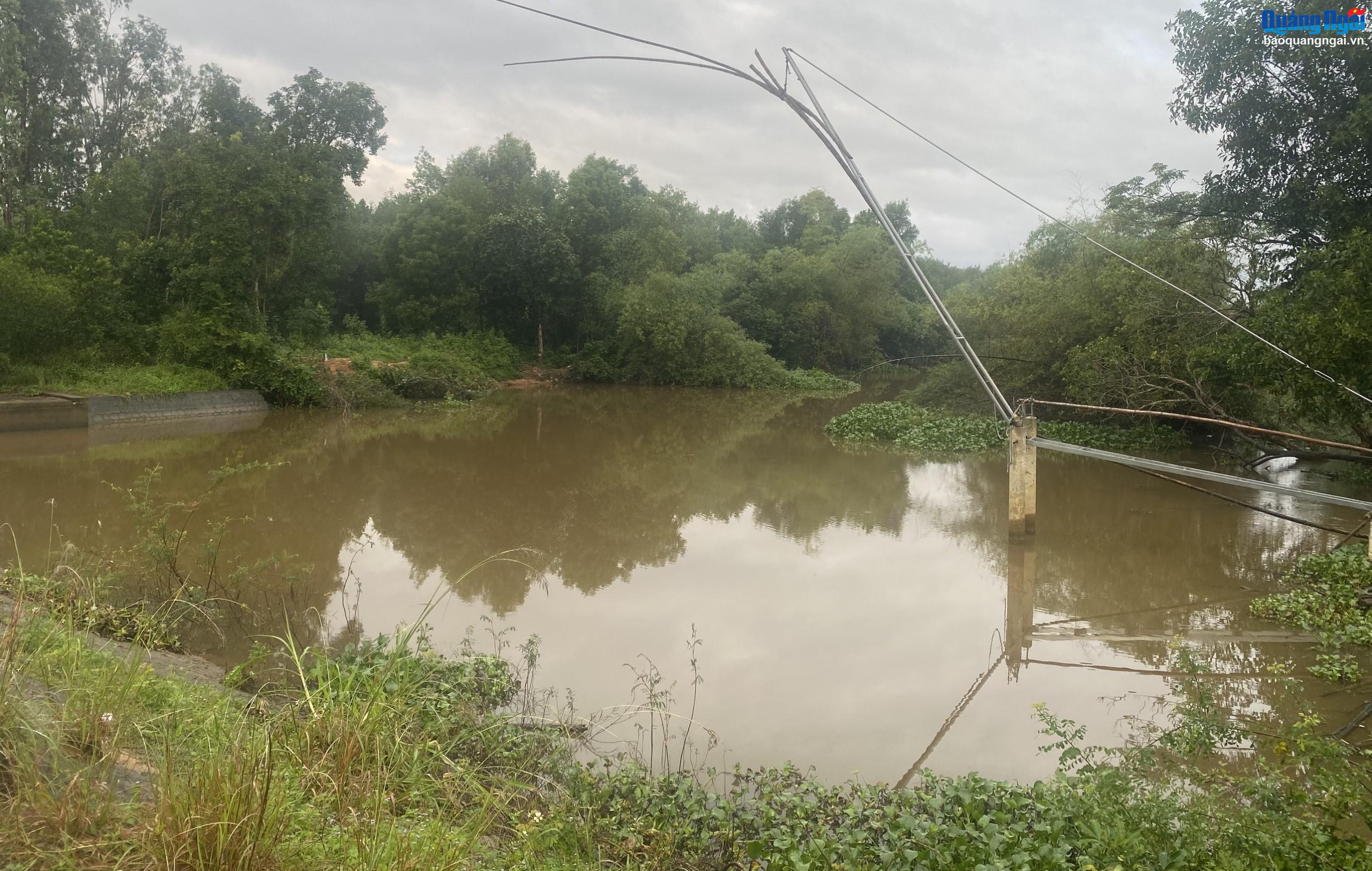 Bình Sơn: Một người tử vong do đuối nước khi đang đi câu cá