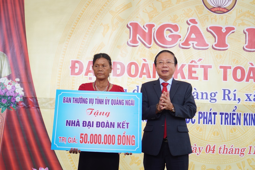 Khu dân cư Làng Rí tổ chức Ngày hội Đại đoàn kết toàn dân tộc