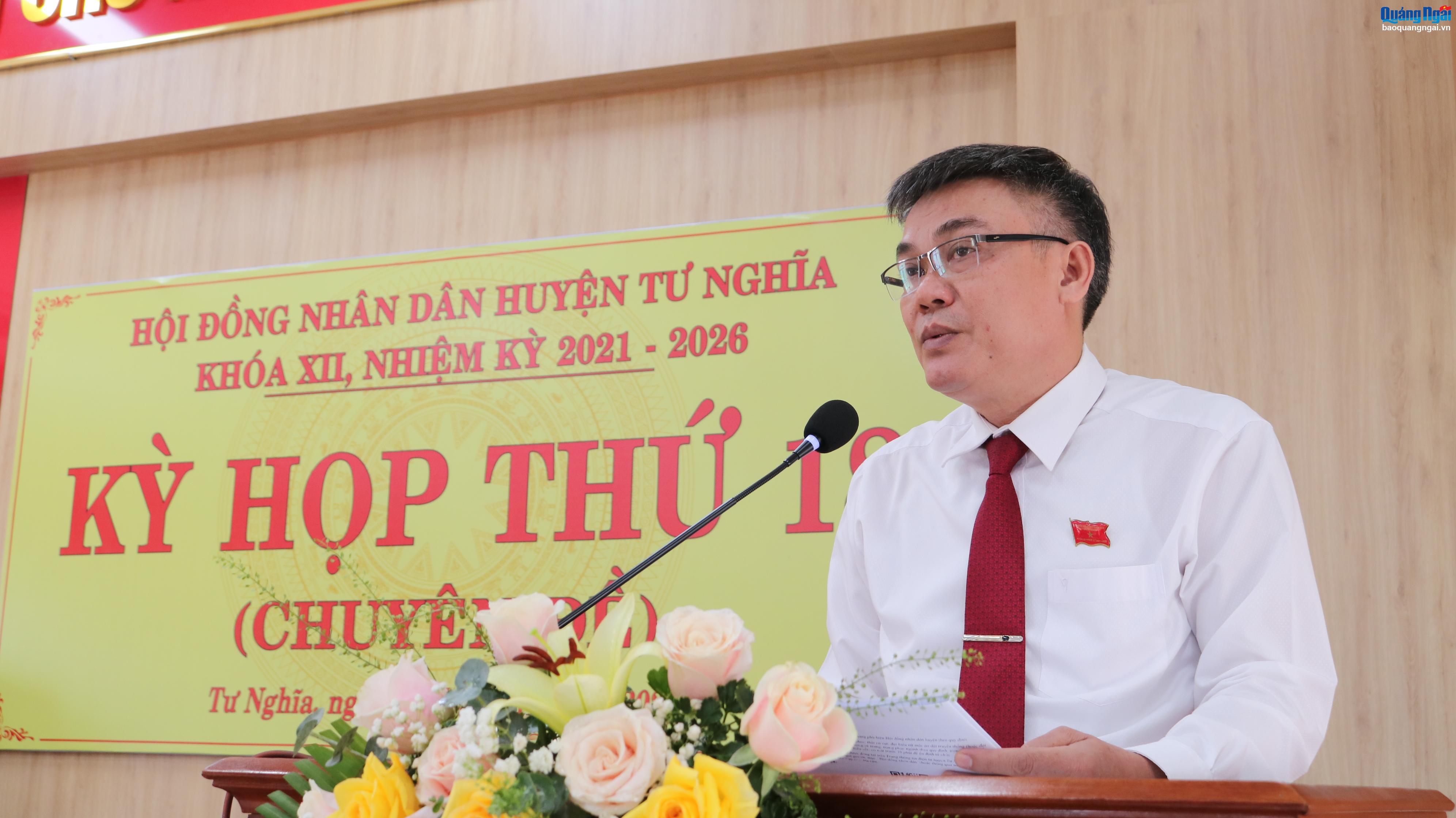 Đồng chí Nguyễn Tấn Lực được bầu giữ chức Chủ tịch HĐND huyện Tư Nghĩa 