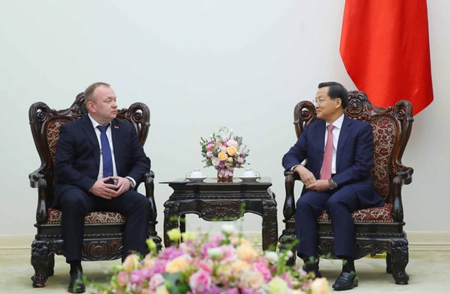 Phó Thủ tướng Lê Minh Khái tiếp Chủ tịch Ủy ban Giám định Tư pháp Belarus