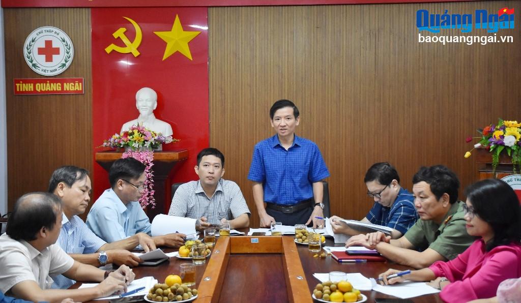 Xét khen thưởng tập thể, cá nhân có thành tích trong hiến máu tình nguyện