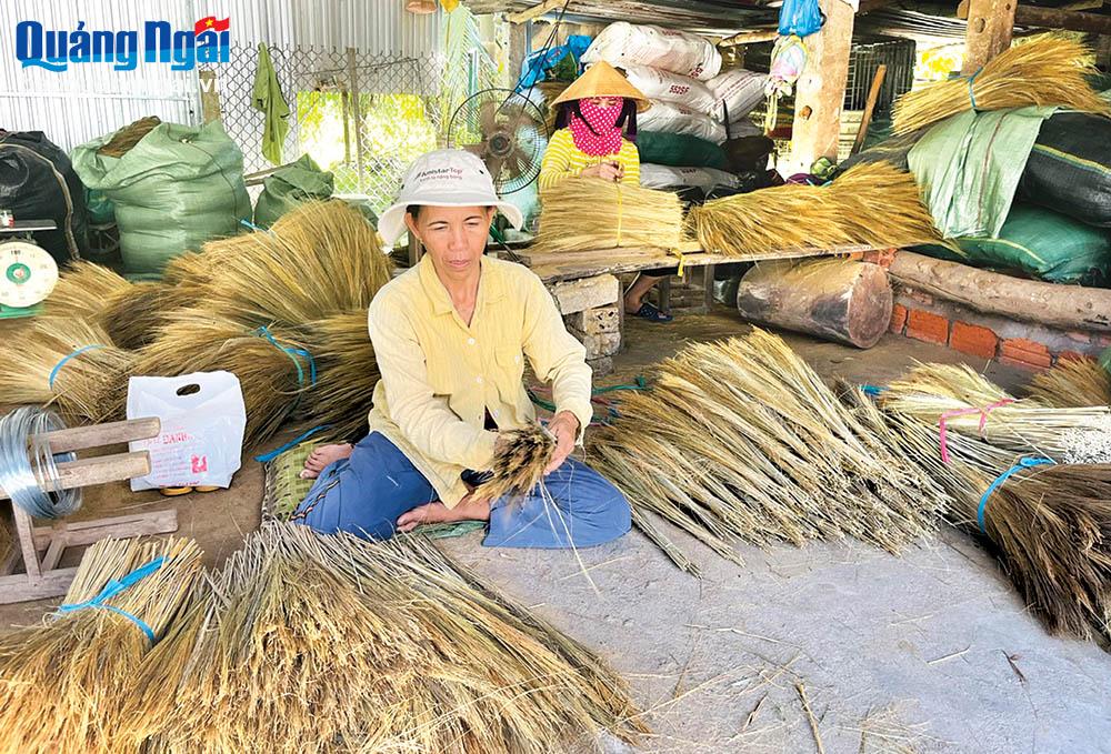 Làng nghề truyền thống sản xuất phục vụ Tết