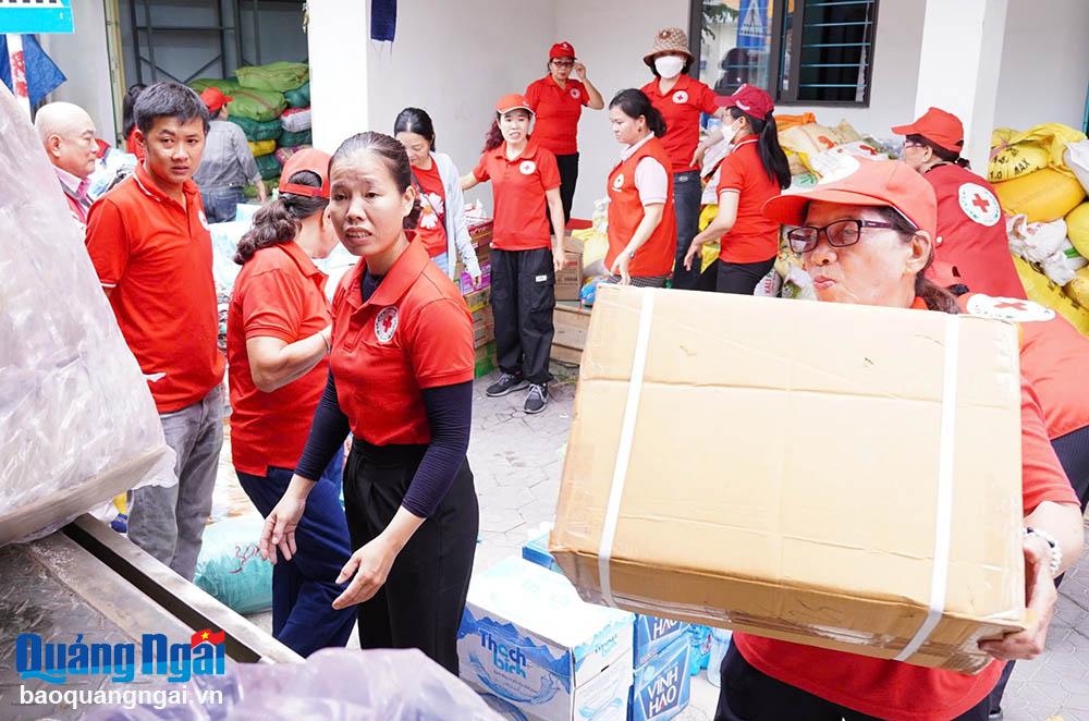 Những trái tim thiện nguyện