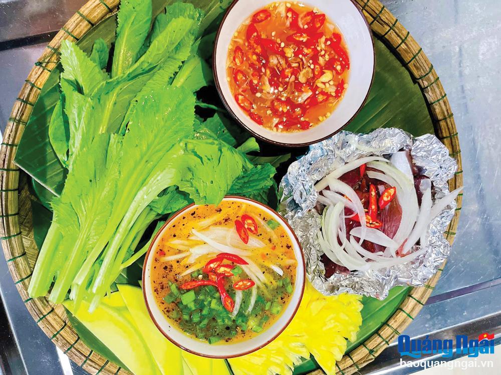 Thơm ngon cá ngừ nhúng giấm