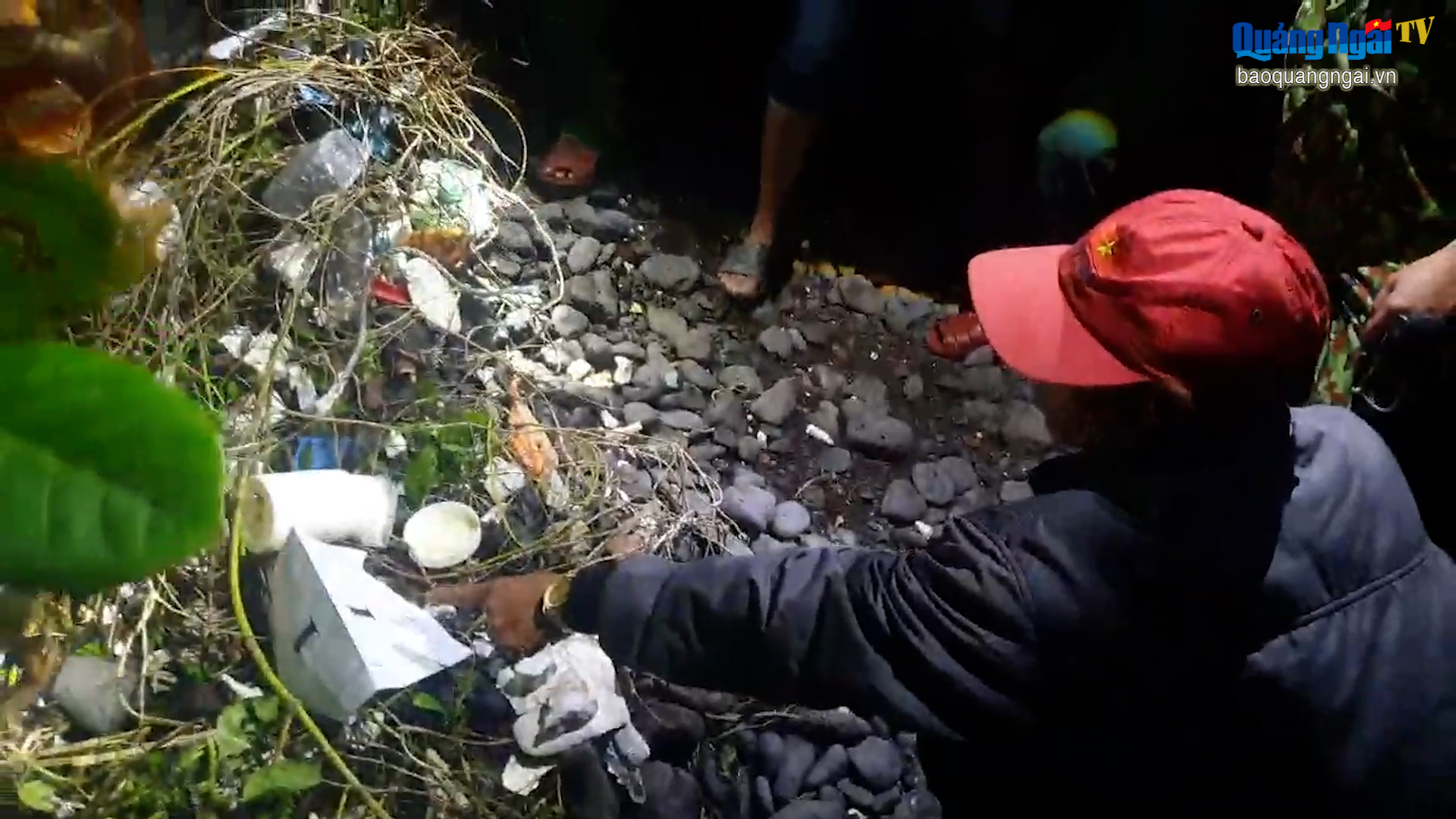 Phát hiện thêm hàng nghìn viên nén nghi ma túy trôi dạt vào bờ biển