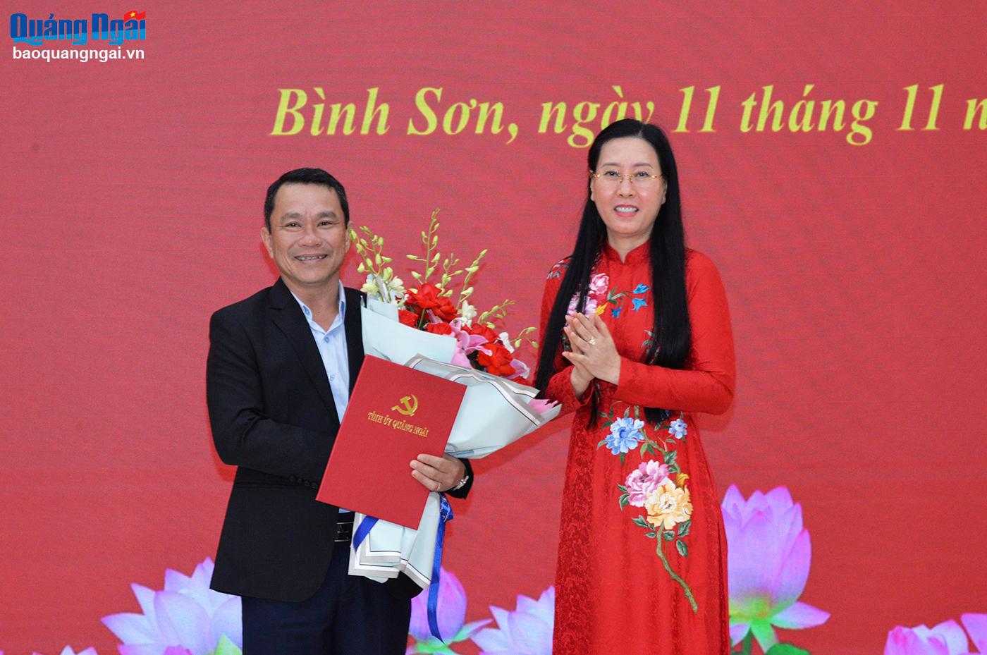 Đồng chí Võ Văn Đồng giữ chức Phó Trưởng ban Tuyên giáo Tỉnh ủy