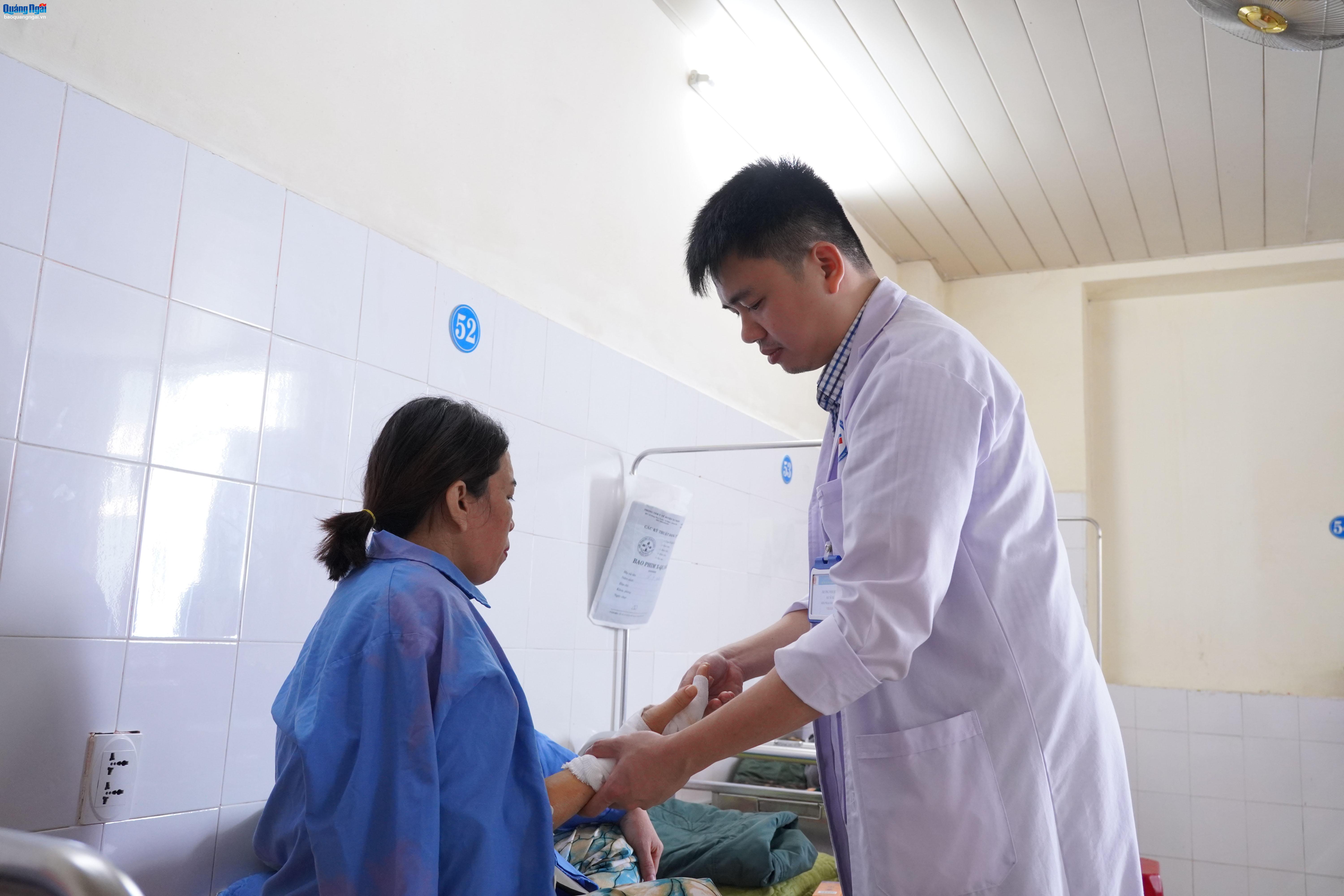 Bác sĩ trẻ nhiệt huyết, năng động