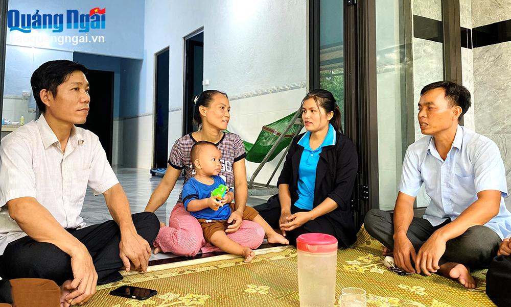 Giúp phụ nữ, trẻ em vùng dân tộc thiểu số phát triển toàn diện