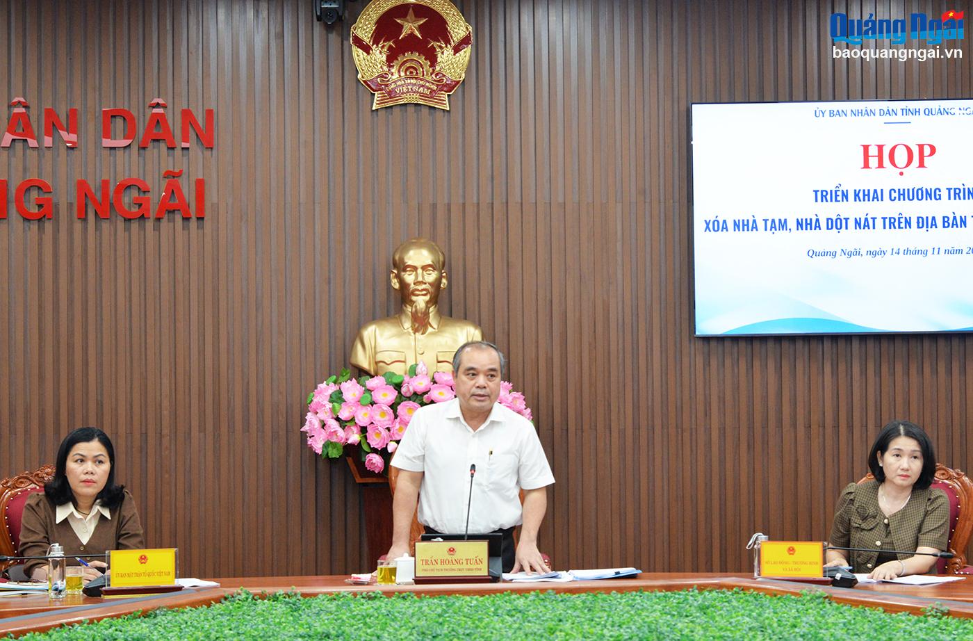 Khẩn trương triển khai chương trình xóa nhà tạm, nhà dột nát