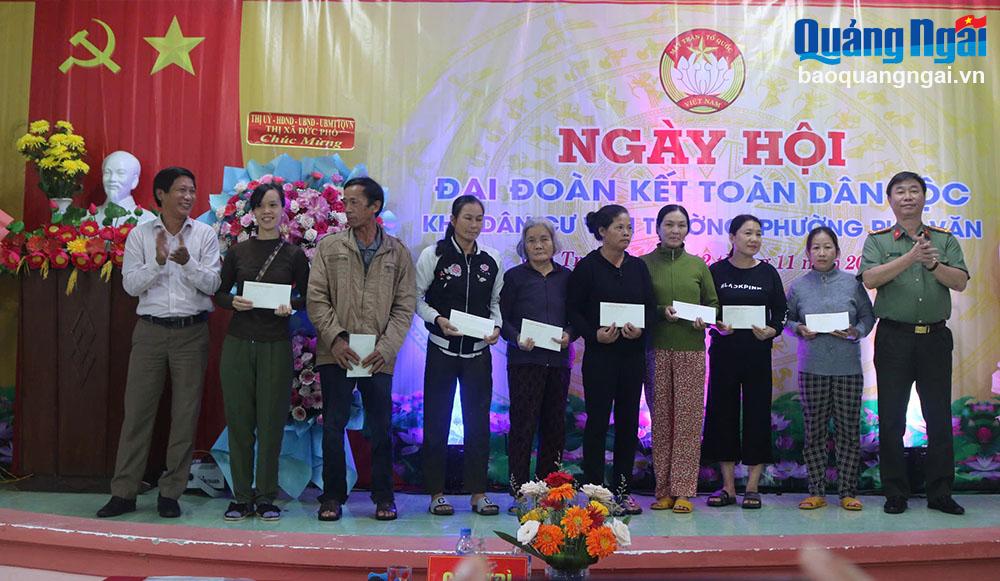 Ngày hội Đại đoàn kết toàn dân tộc ở khu dân cư Văn Trường