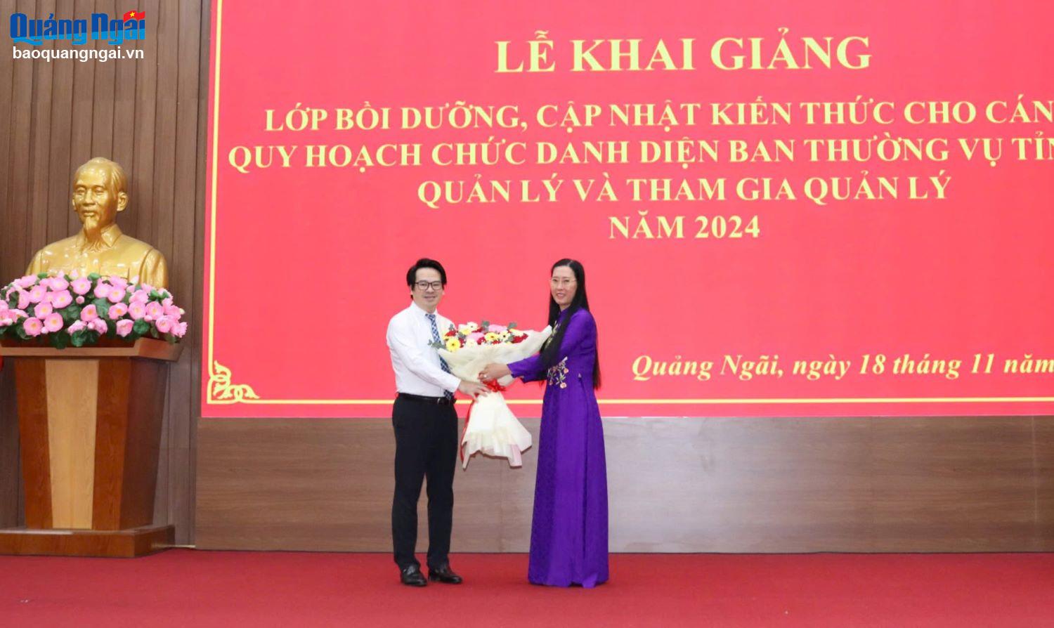 Bồi dưỡng kiến thức mới cho cán bộ quy hoạch thuộc Ban Thường vụ Tỉnh ủy quản lý