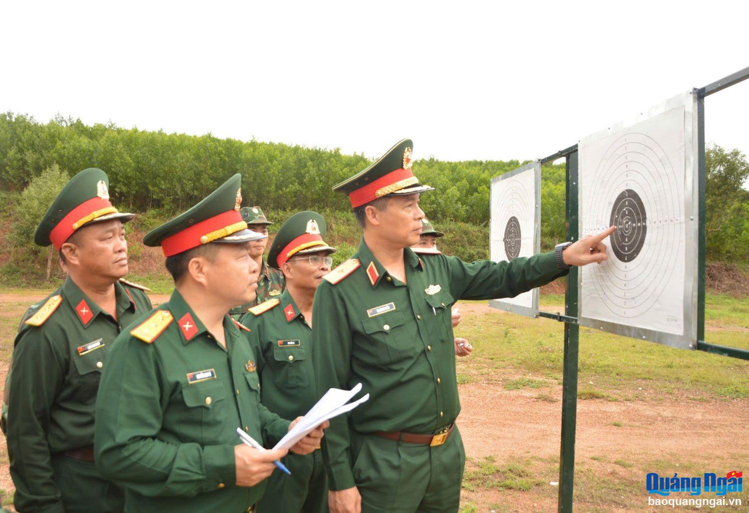 Bộ Quốc phòng kiểm tra nhiệm vụ quốc phòng, quân sự địa phương tại Quảng Ngãi.