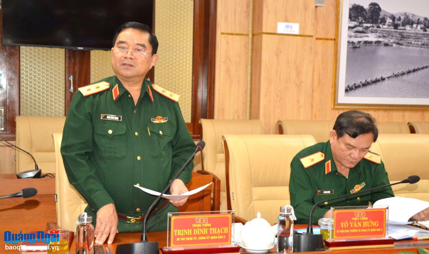 Đảng ủy Quân khu 5 làm việc với Thường trực Tỉnh ủy Quảng Ngãi