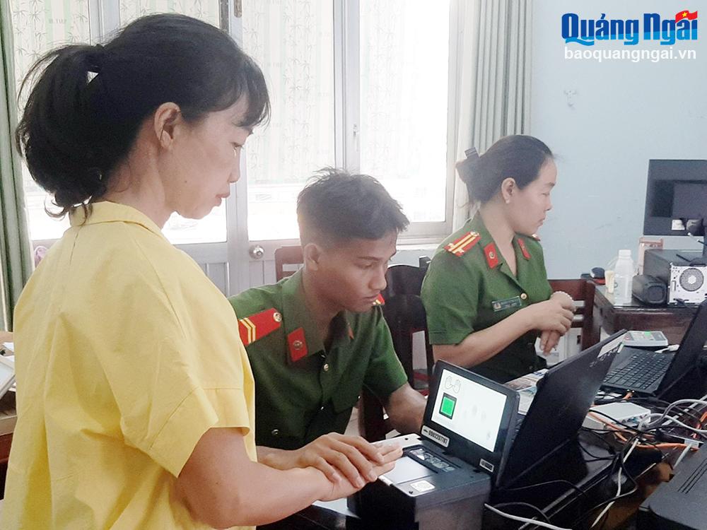 Thực hiện 2 nhóm dịch vụ liên thông