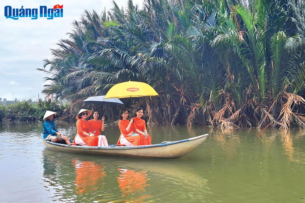 Khi người dân cùng làm du lịch