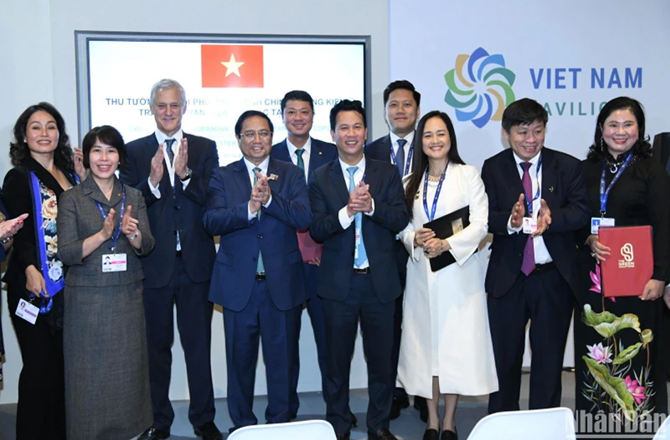 Thủ tướng Phạm Minh Chính dự Lễ công bố huy động tài chính thực hiện cam kết của Việt Nam về biến đổi khí hậu