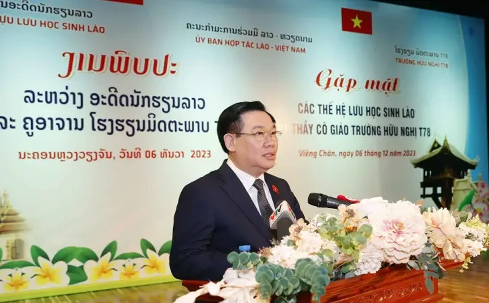 Cùng gìn giữ, phát triển quan hệ đặc biệt, hiếm có giữa Việt Nam và Lào mãi trường tồn