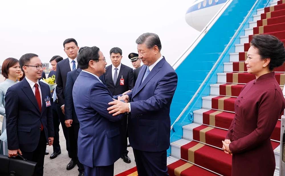 Tổng Bí thư, Chủ tịch Trung Quốc Tập Cận Bình đến Hà Nội, bắt đầu chuyến thăm Việt Nam