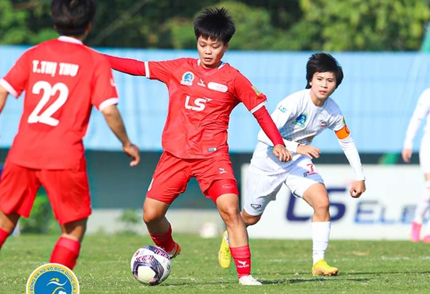 Giải nữ VĐQG 2023: TP.HCM I chạm một tay vào chức vô địch