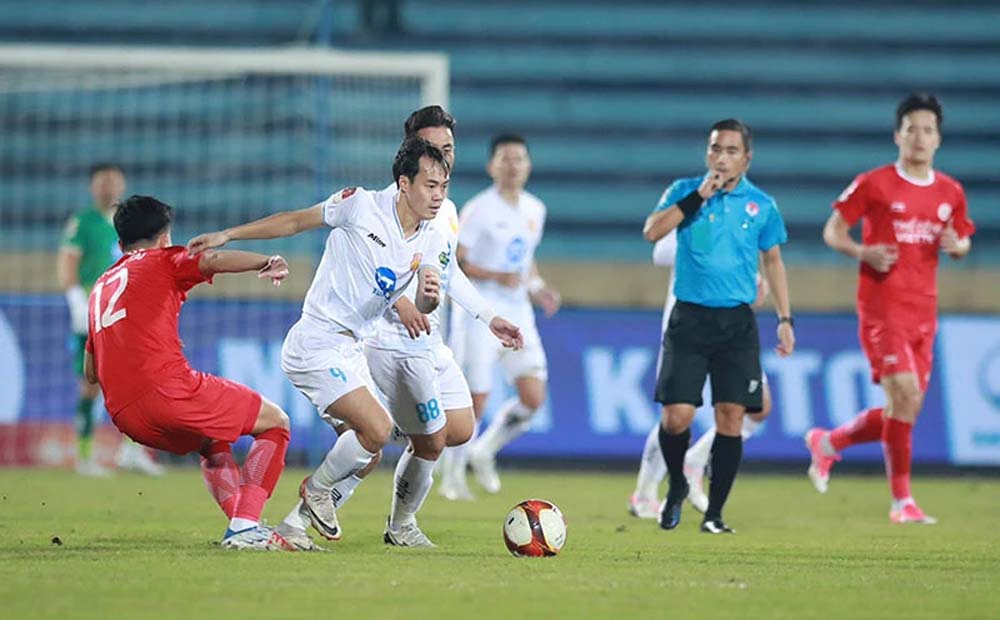 Thép Xanh Nam Định củng cố ngôi đầu, Hoàng Anh Gia Lai chấm dứt 7 trận không thắng