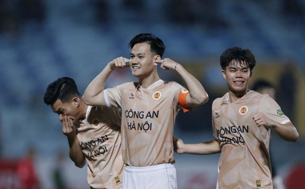 Hồ Tấn Tài, Bùi Tiến Dũng được gọi bổ sung lên tuyển Việt Nam dự Asian Cup