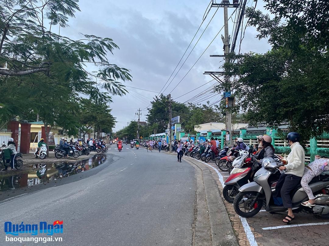 Triển khai Mô hình cổng trường trật tự, văn minh đô thị