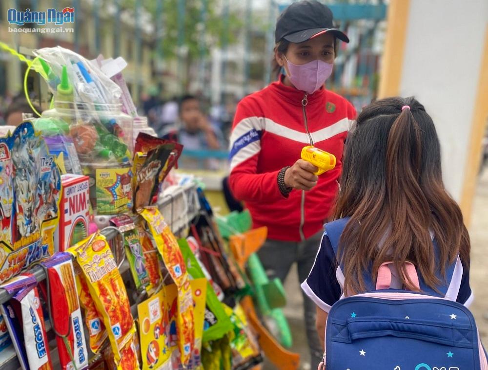 Đảm bảo an toàn thực phẩm tại các trường học