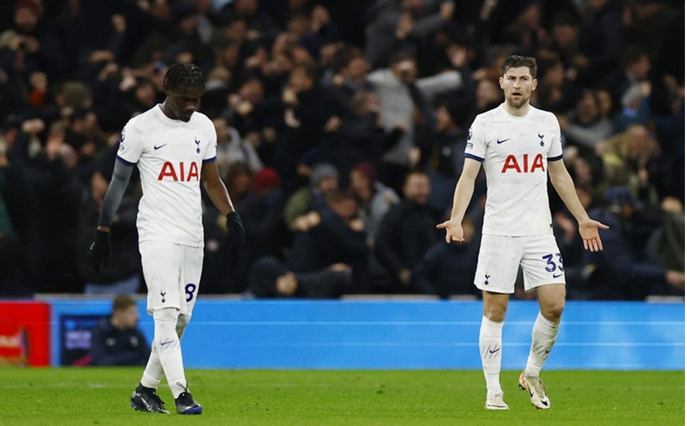 Tottenham không thắng trận thứ 5 liên tiếp ở Premier League