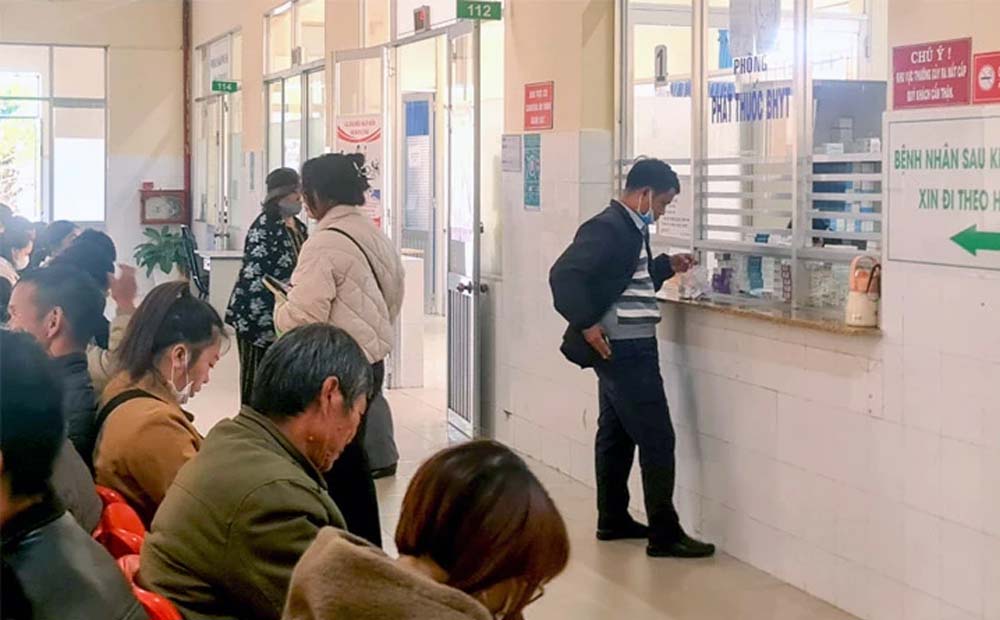 Tạm đình chỉ công tác một bác sĩ để làm rõ dấu hiệu trục lợi bảo hiểm y tế tại Lâm Đồng