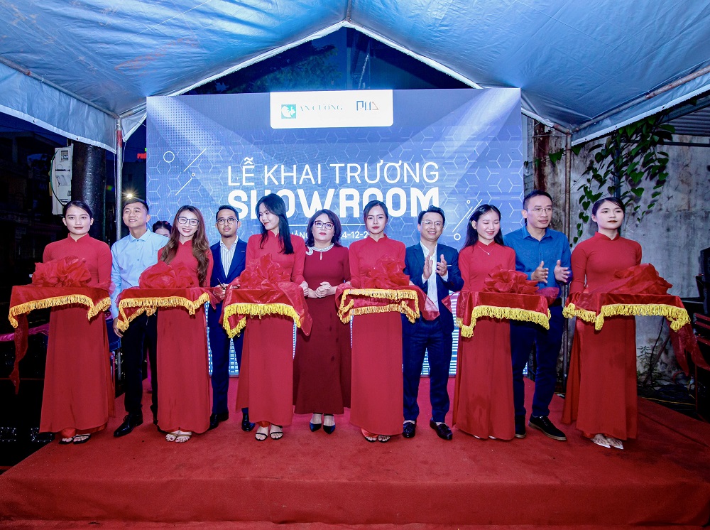 Khai trương showroom hợp tác Gỗ An Cường & Phạm Hòa tại TP.Quảng Ngãi