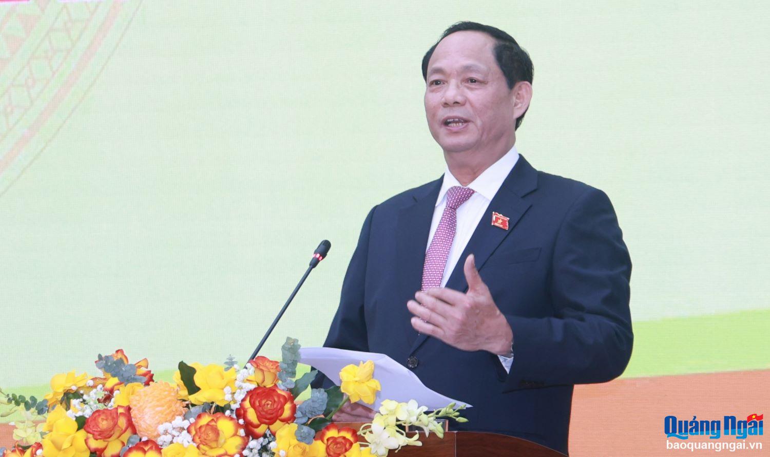 Phát huy tiềm năng, lợi thế gắn với huy động sức mạnh của toàn dân để phát triển bền vững