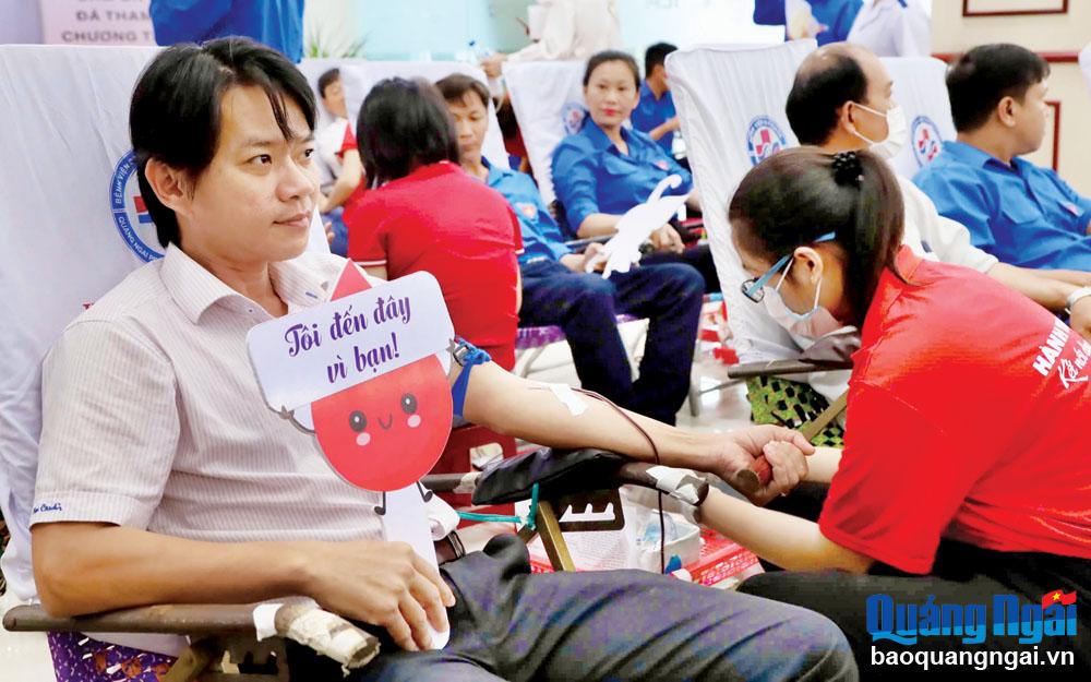 Sẵn sàng cho “Tuần lễ hồng EVN” lần thứ 10