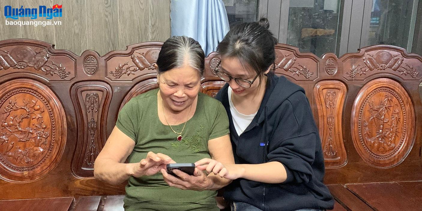 Người cao tuổi trong thời đại công nghệ