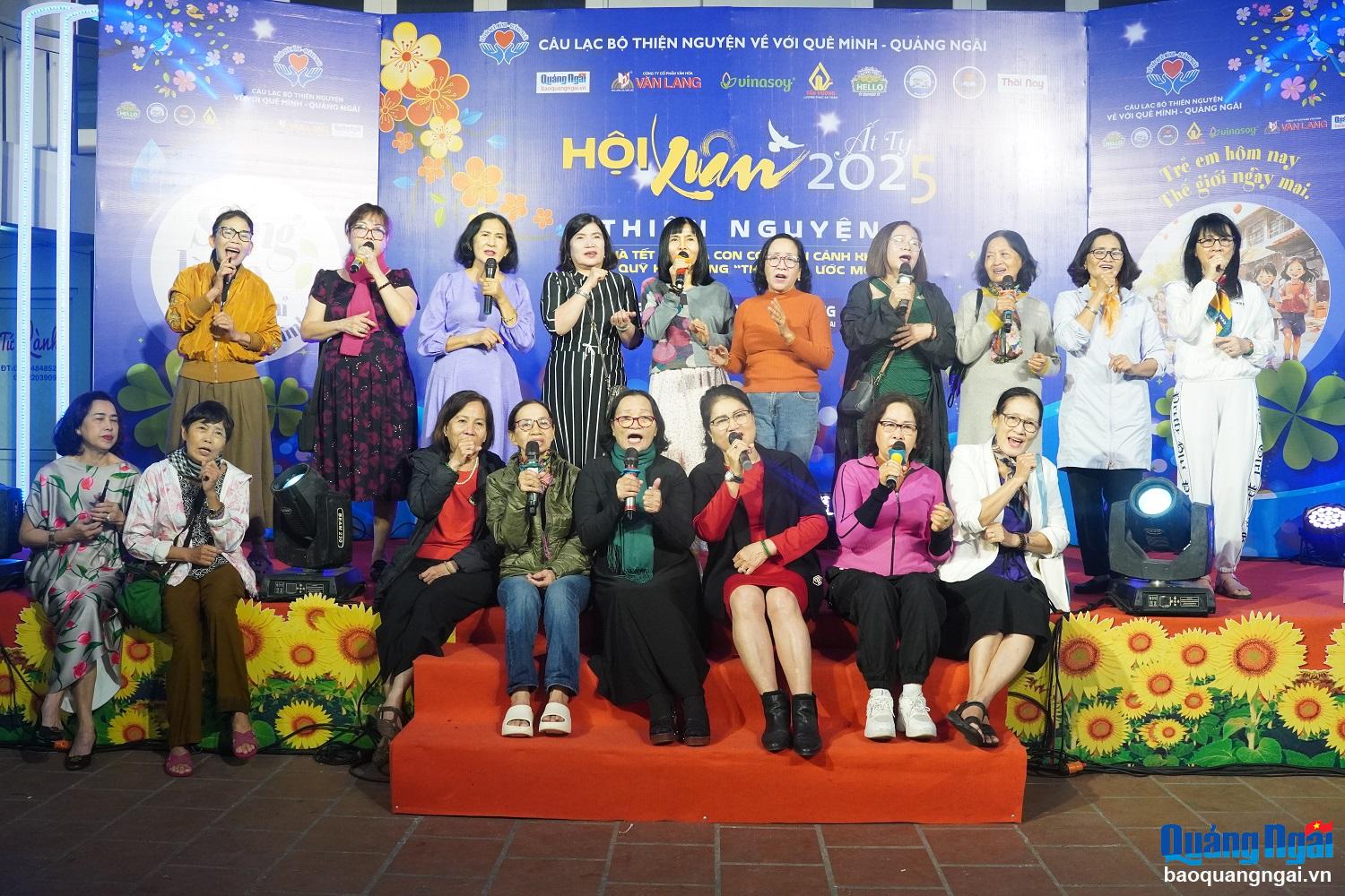 Tổng duyệt chương trình văn nghệ Hội xuân thiện nguyện 